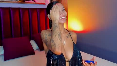 Laura online show from March 10, 12:31 pm