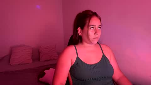 laura online show from April 14, 11:41 pm