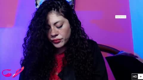 Snapshot of laura_fountain_ chatting on October 16, 11:36 pm weedcam Curly Laura OF online show from October 16, 11:36 pm