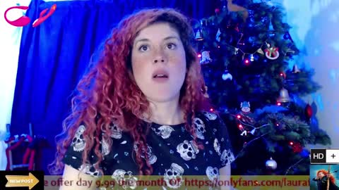 Snapshot of laura_fountain_ chatting on January 4, 12:37 am weedcam Curly Laura OF online show from January 4, 12:37 am