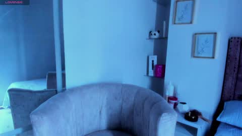 laura hotties online show from May 8, 6:35 pm