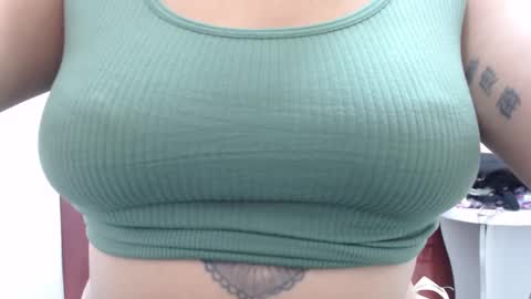Snapshot of laura_hotyy chatting on September 10, 6:09 pm Laura online show from September 10, 6:09 pm