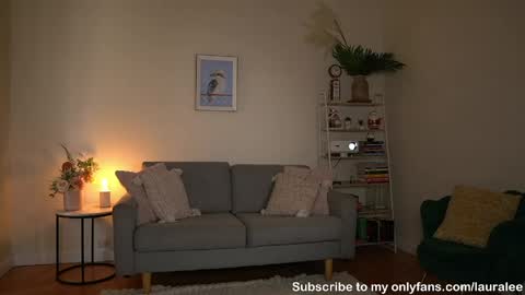 Laura Lee. online show from March 23, 1:43 am