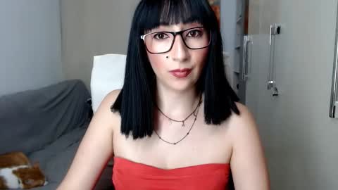 Snapshot of laura_pervert_ chatting on October 16, 11:36 pm Laura online show from October 16, 11:36 pm