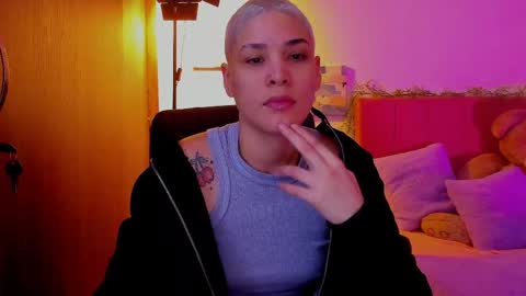 Laura Rose online show from March 30, 8:42 pm