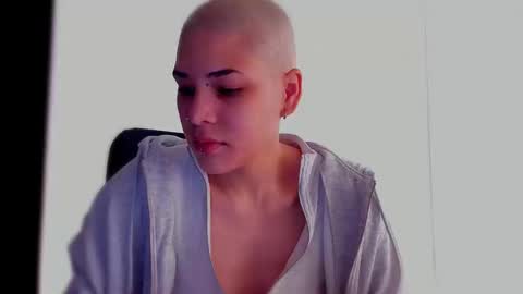 Laura Rose online show from March 13, 4:54 pm