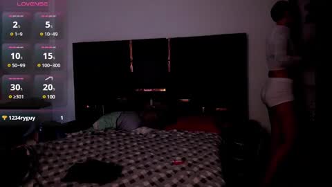 Snapshot of laura_r23 chatting on February 26, 10:26 pm Laura Rose online show from February 26, 10:26 pm