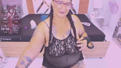 Laura online show from May 9, 12:22 pm