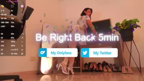 Snapshot of laura_zans_ chatting on October 2, 6:28 pm Laura Zans I am sensual goddes and i was born for loveworshipping and enjoyment. online show from October 2, 6:28 pm