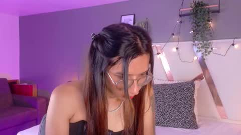 Snapshot of lauraagomezz__ chatting on October 1, 8:08 pm lauraagomezz__ online show from October 1, 8:08 pm
