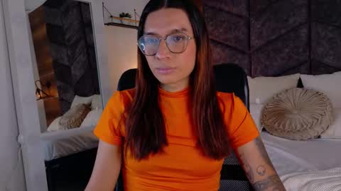 Snapshot of lauraagomezz__ chatting on September 12, 7:49 pm lauraagomezz__ online show from September 12, 7:49 pm