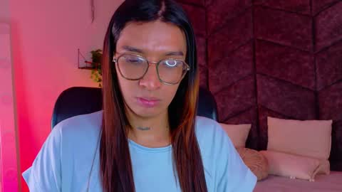 Snapshot of lauraagomezz__ chatting on October 16, 8:51 pm lauraagomezz__ online show from October 16, 8:51 pm