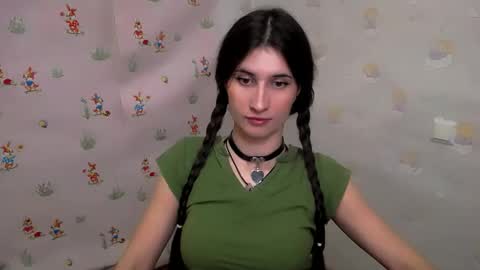 Laura online show from November 22, 10:02 am