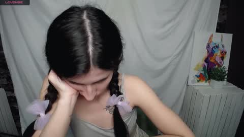 Snapshot of lauradre_ chatting on March 1, 11:28 am Laura online show from March 1, 11:28 am