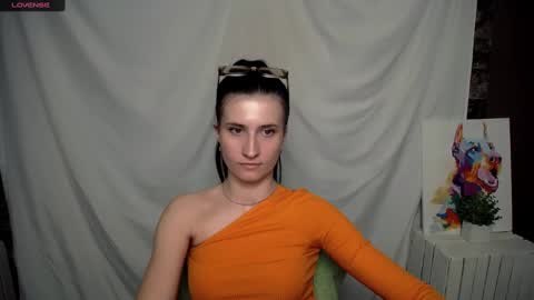 Snapshot of lauradre_ chatting on February 26, 9:44 am Laura online show from February 26, 9:44 am