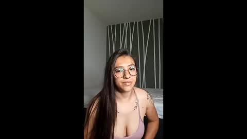 laura online show from May 24, 7:59 am