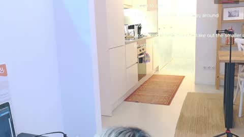 Laura online show from February 18, 9:42 am