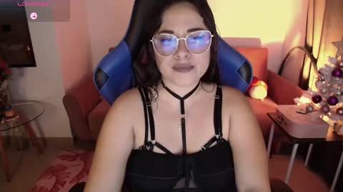 laura online show from January 24, 12:42 am