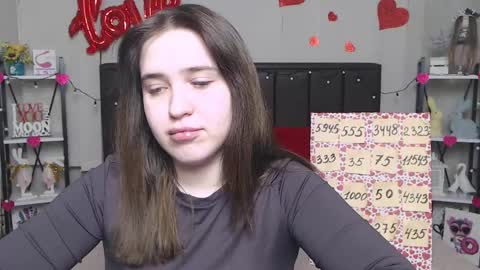 LauraHlot online show from March 1, 6:11 pm