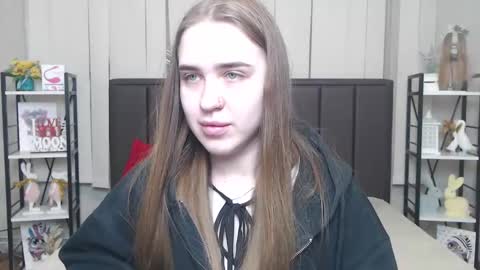 LauraHlot online show from November 26, 7:32 pm