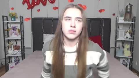 LauraHlot online show from February 18, 6:41 pm