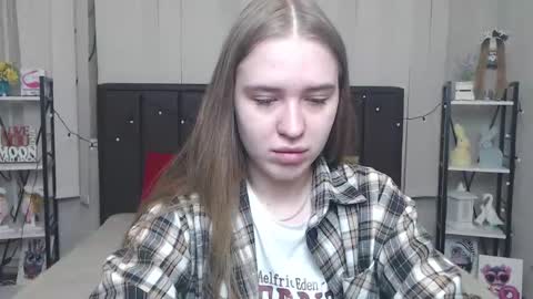 LauraHlot online show from September 11, 6:25 am