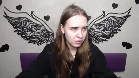 LauraHlot online show from October 4, 5:49 am