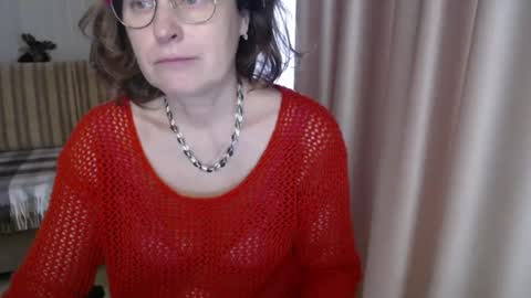 Snapshot of lauraoven1 chatting on March 10, 10:50 am Lauraoven1 online show from March 10, 10:50 am