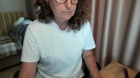 Lauraoven1 online show from July 22, 3:58 pm