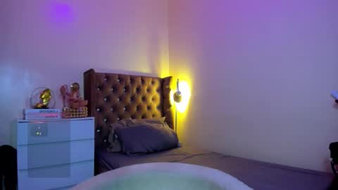 Your sweet Laura online show from February 28, 4:16 am