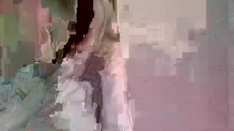 lauratedomm online show from May 7, 6:36 pm