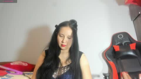 laureen777 online show from April 2, 3:47 am