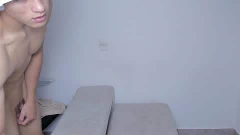 Laureent online show from September 16, 8:45 pm