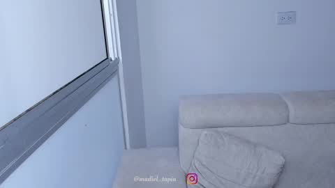 Laureent online show from February 24, 9:31 pm