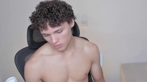 Laureent online show from October 20, 4:12 pm