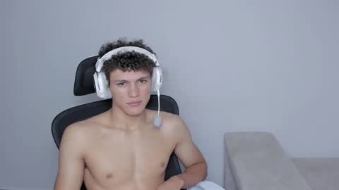 Laureent online show from September 13, 12:07 pm