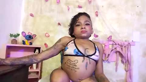 Lauren online show from January 14, 4:15 am