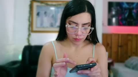 Lauren online show from June 12, 9:47 pm