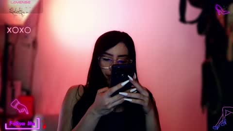 Lauren online show from October 29, 2:24 am