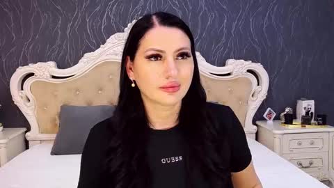 Laura online show from March 6, 4:39 pm