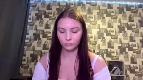 Snapshot of laurenjungling chatting on September 13, 5:37 pm Hannah online show from September 13, 5:37 pm