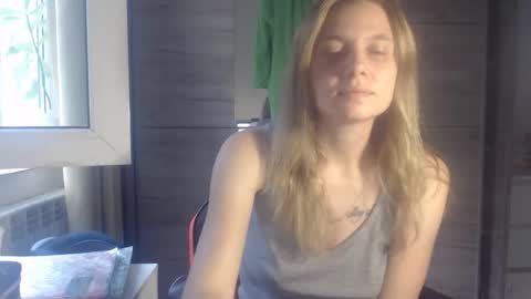 Snapshot of laurenmy chatting on October 21, 2:32 pm laurenmy online show from October 21, 2:32 pm