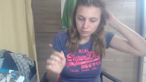 Snapshot of laurenmy chatting on December 20, 7:07 pm laurenmy online show from December 20, 7:07 pm