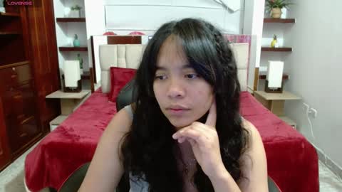 Snapshot of laurent1_ chatting on March 6, 3:02 am laurent online show from March 6, 3:02 am