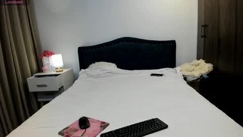 Snapshot of laurent_jones chatting on March 8, 5:07 am daniela angel online show from March 8, 5:07 am