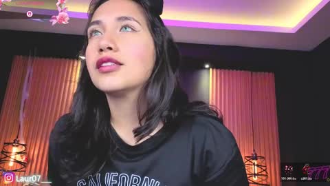 Lau Roberts online show from February 23, 8:00 pm