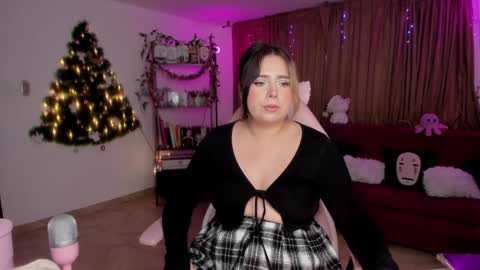          online show from December 7, 10:23 pm