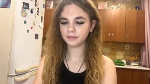 Alice online show from December 16, 8:04 pm