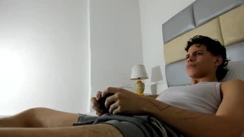 ZAmbrano online show from March 4, 12:33 pm