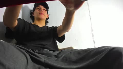 ZAmbrano online show from September 13, 9:01 am